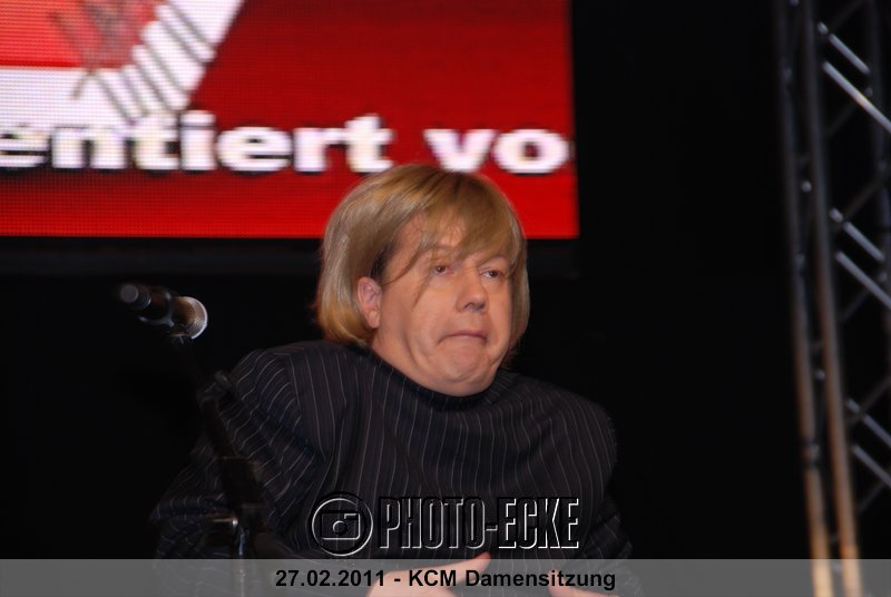 051.jpg
