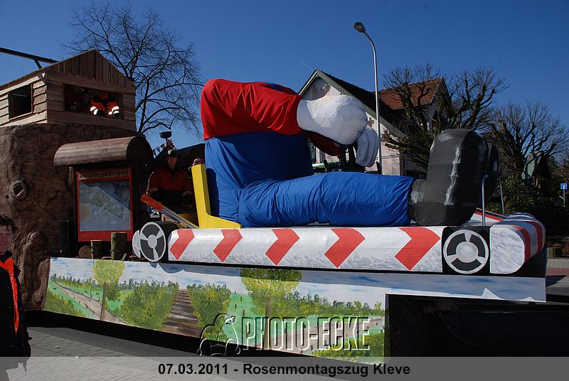 064.jpg