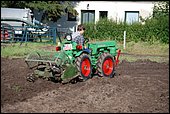 051.jpg