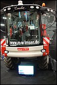 052.jpg